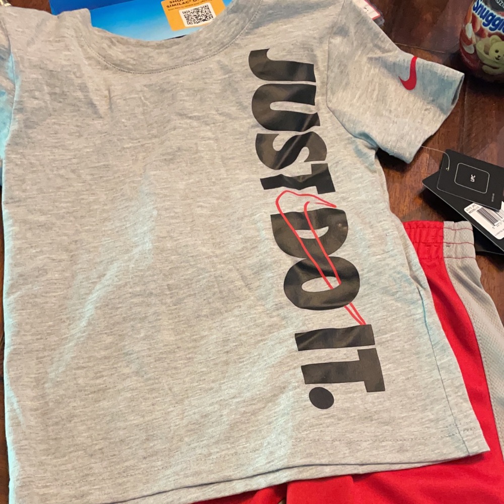 4t BOYS NIKE 2PC OUTFIT NWT